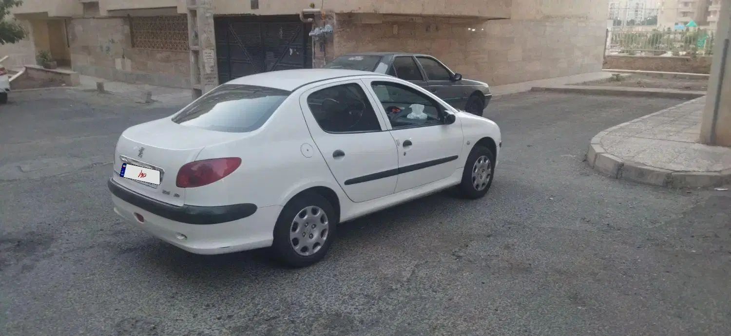 پژو ۲۰۶ صندوق دار v8 - 1399