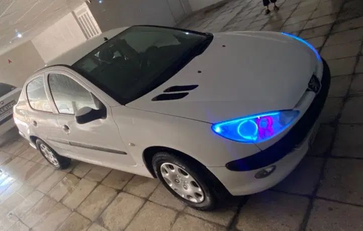 پژو ۲۰۶ صندوق دار v8 - 1398