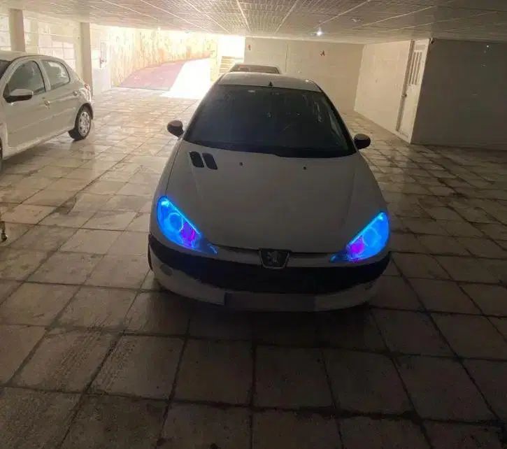 پژو ۲۰۶ صندوق دار v8 - 1398
