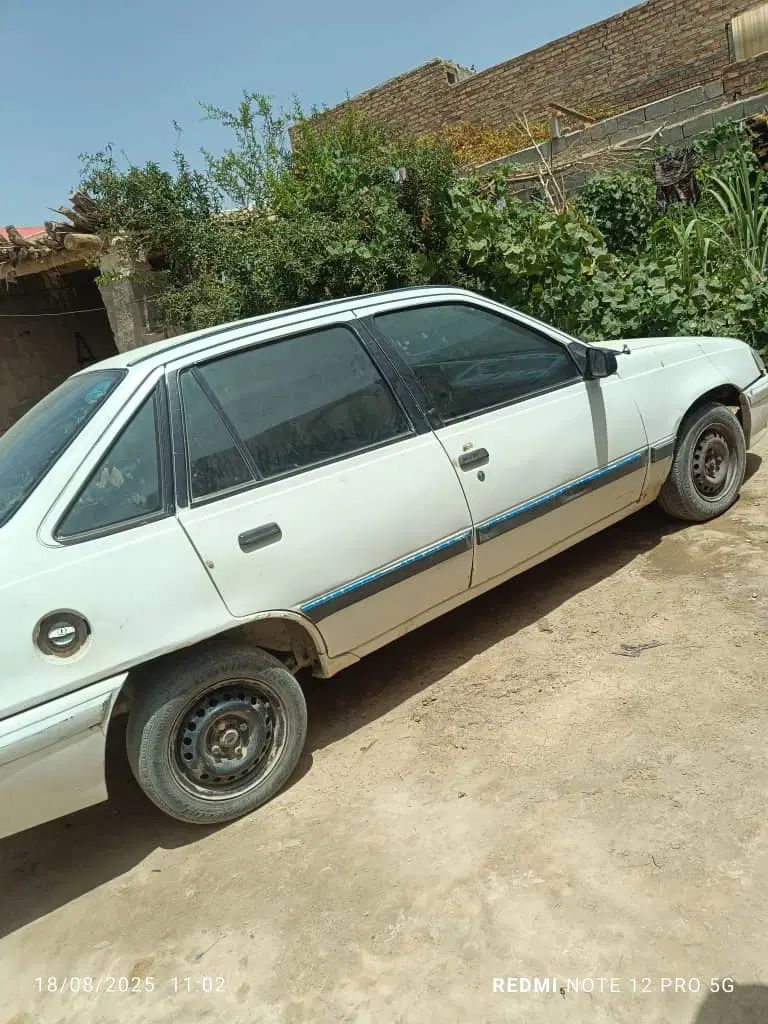 دوو سیلو سدان - 1375