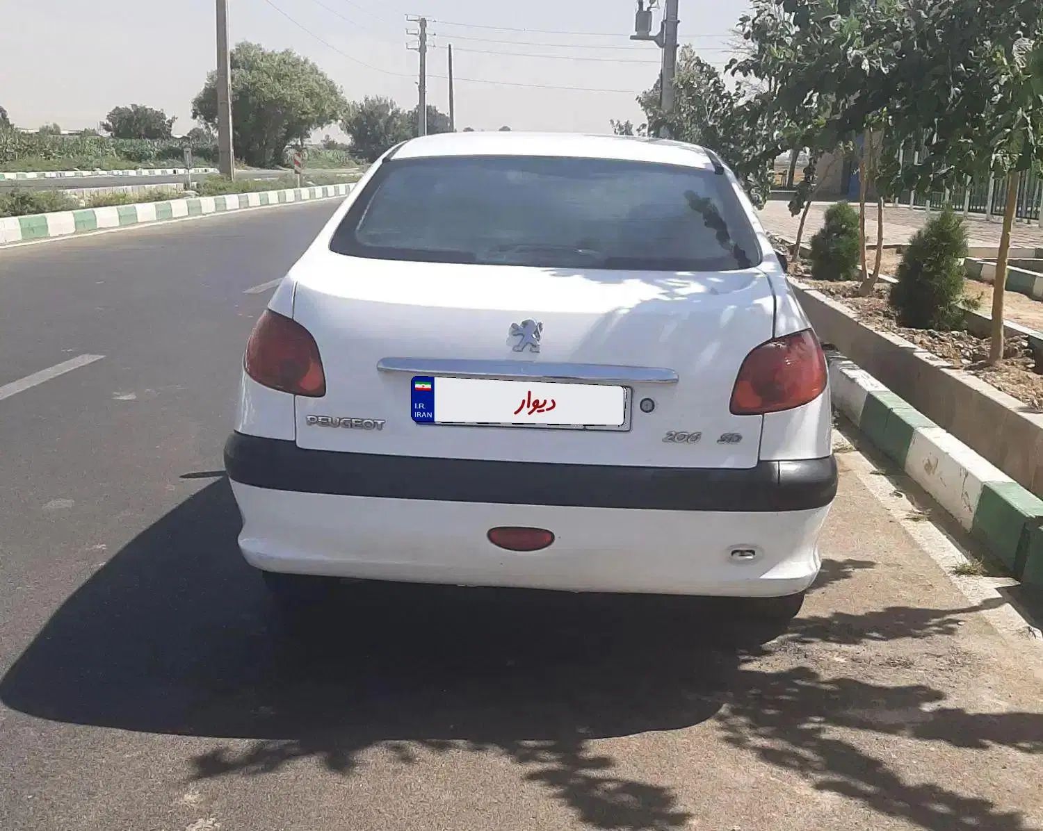 پژو ۲۰۶ صندوق دار v8 - 1394