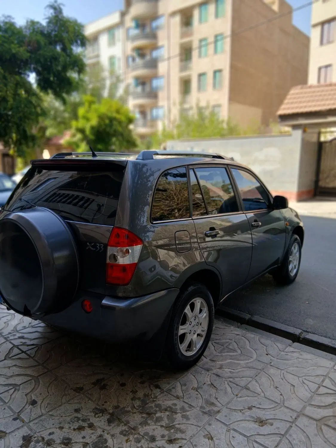 ام وی ام X33 دنده‌ای ساده - 1391