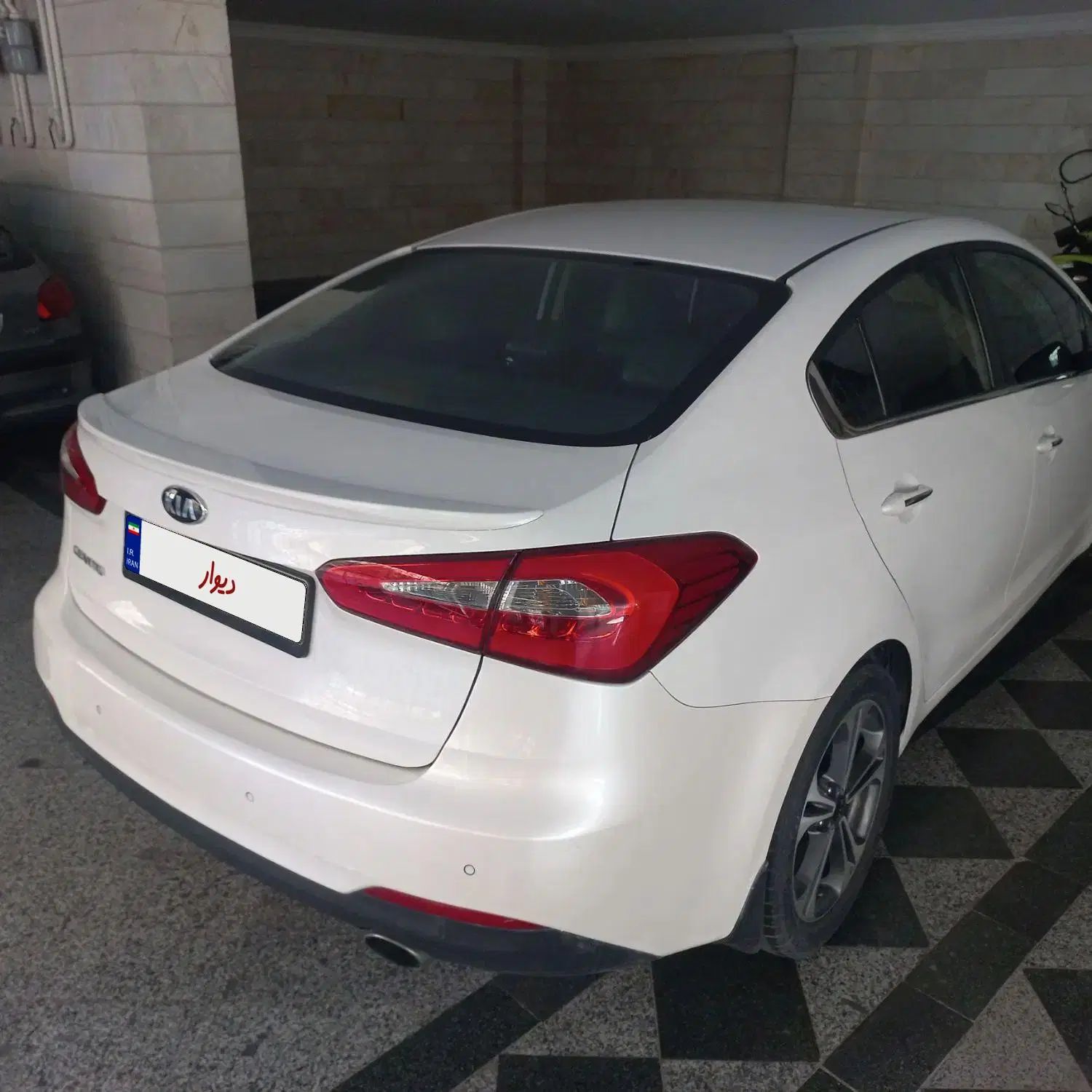 کیا سراتو 2.0 لیتر اتوماتیک GT لاین - 2015