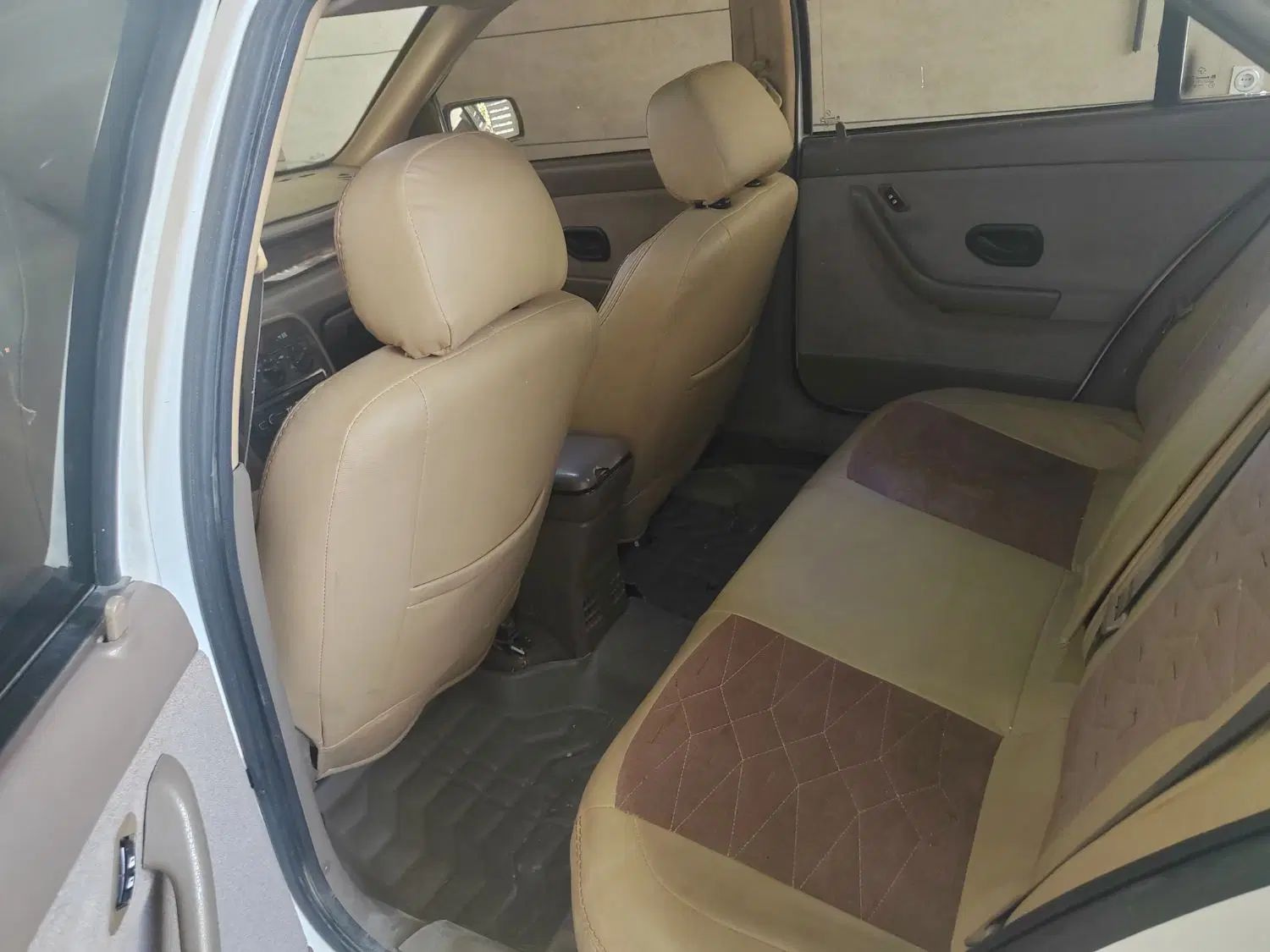 سمند LX XU7 - 1395