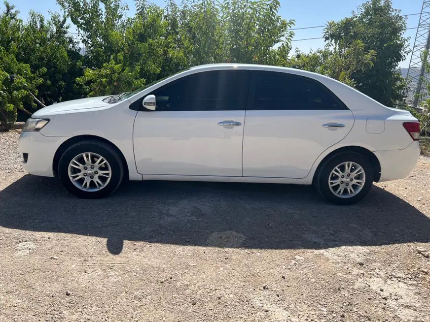 زوتی Z300 اتوماتیک - 2014