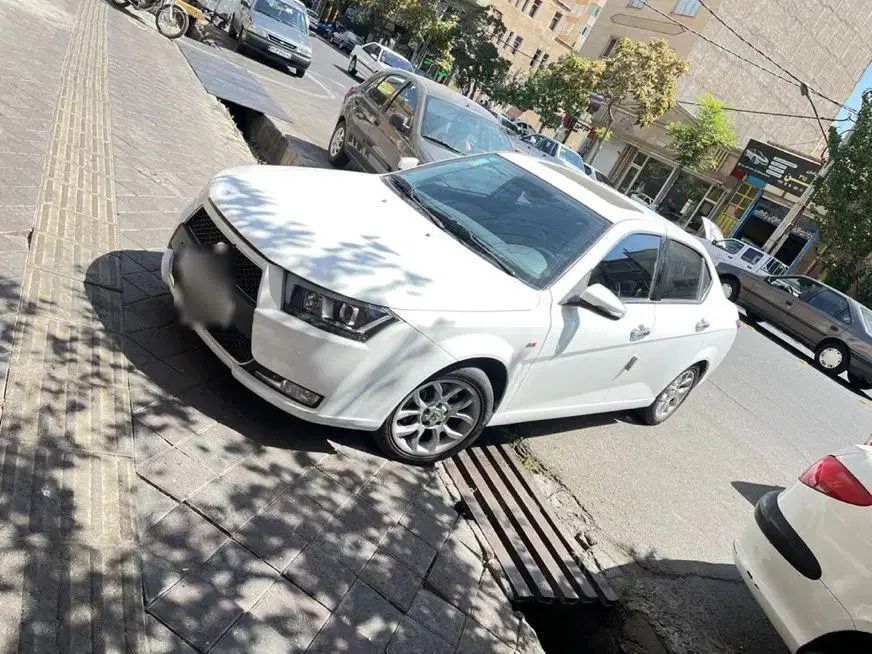 دنا پلاس توربو اتوماتیک - 1402