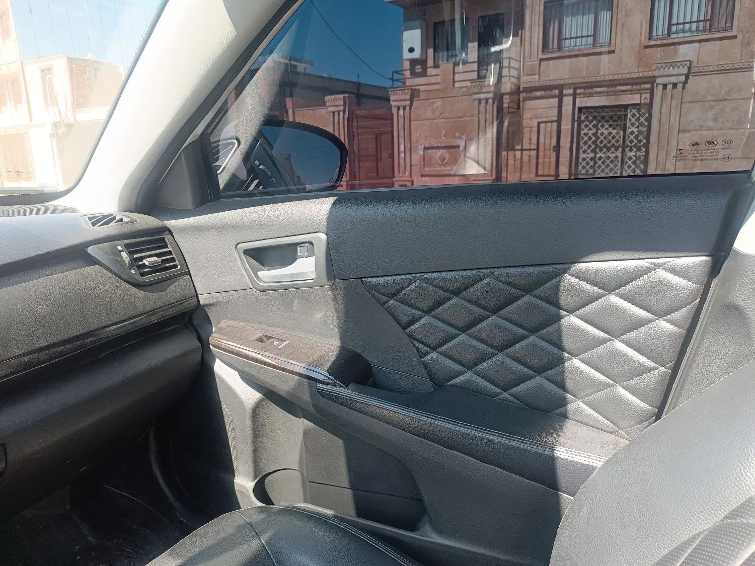 لیفان 820 اتوماتیک - 1396