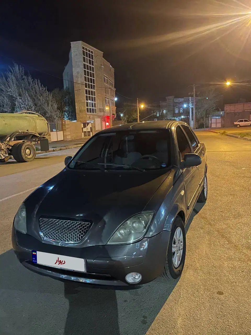 تیبا صندوق دار SX - 1393