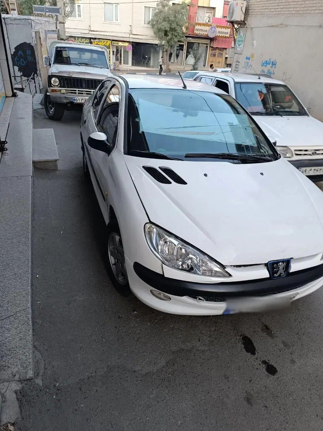 پژو ۲۰۶ صندوق دار v8 - 1398