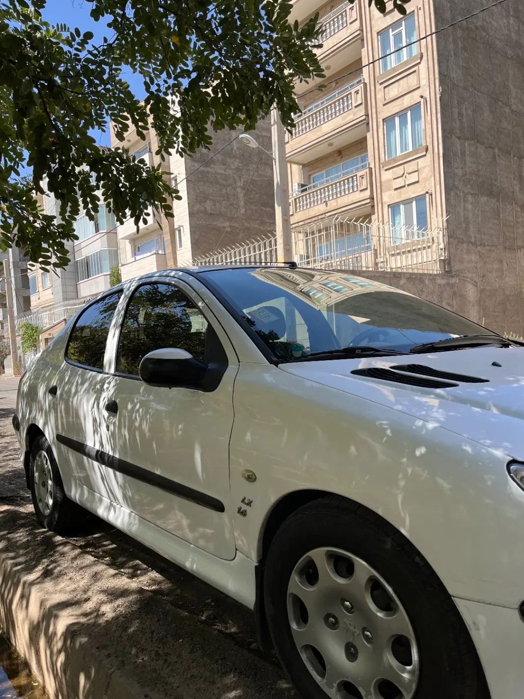 پژو ۲۰۶ صندوق دار v8 - 1395