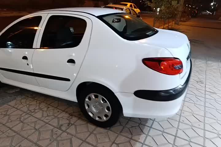خودرو پژو، ۲۰۶ صندوق دار آگهی ann_20343390