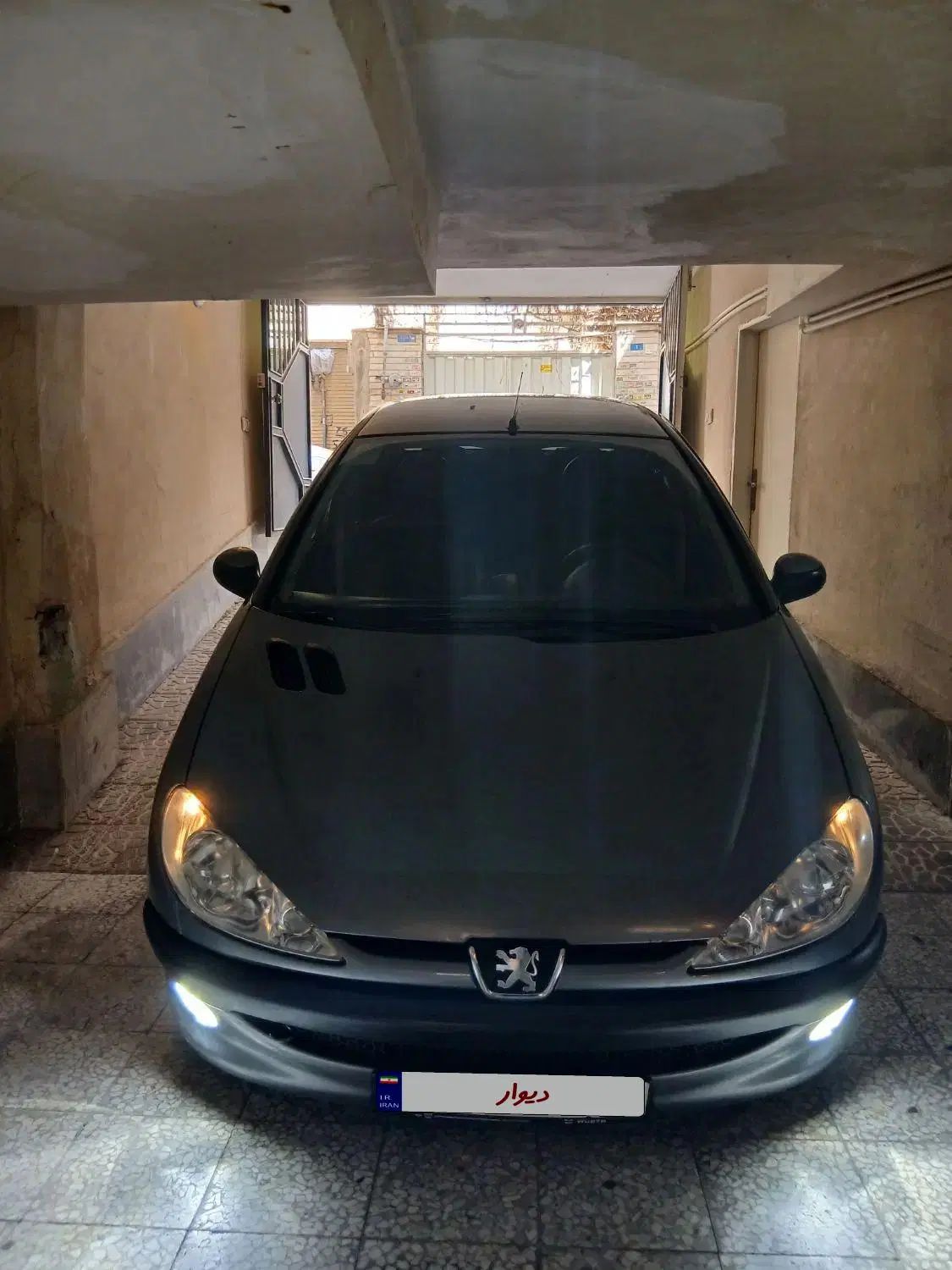 پژو ۲۰۶ صندوق دار v8 - 1399