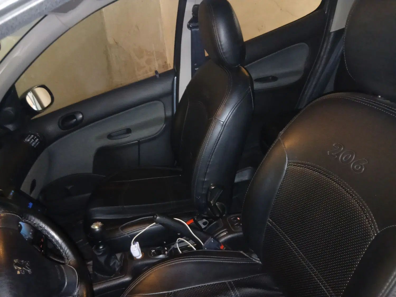 پژو ۲۰۶ صندوق دار v8 - 1399