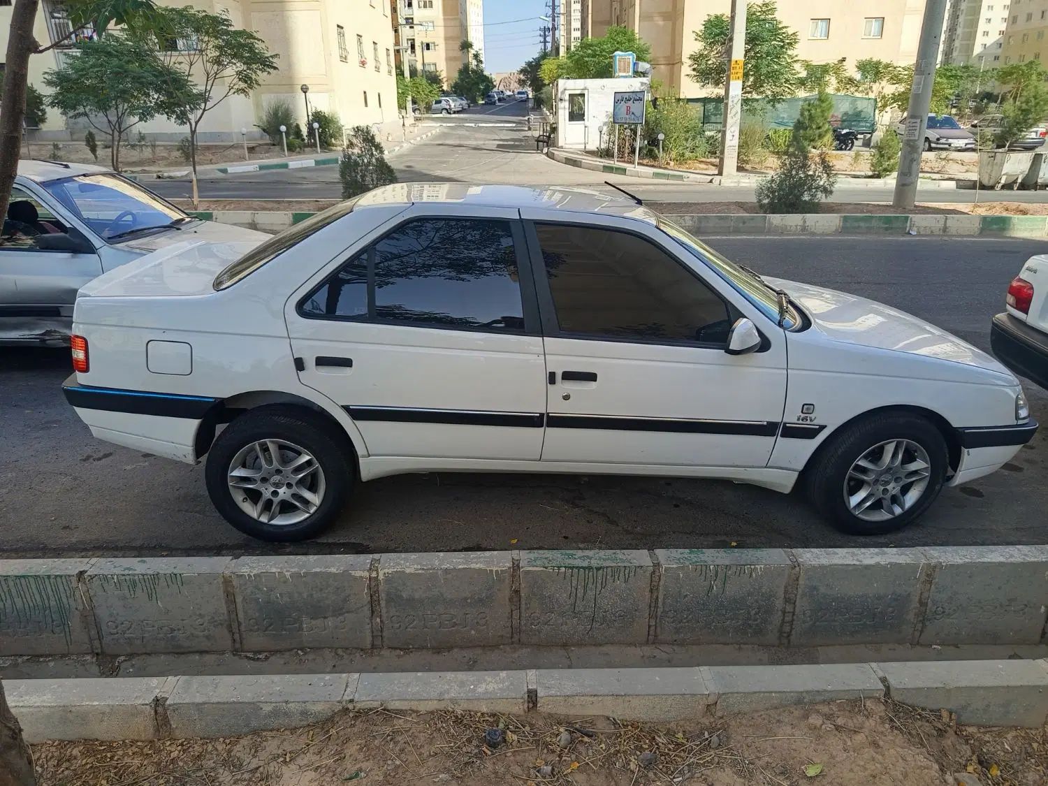 پژو 405 SLX بنزینی TU5 - 1396