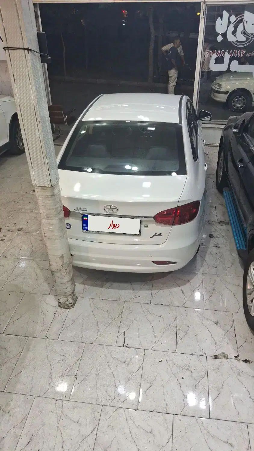 جک J4 اتوماتیک آپشنال - 1402
