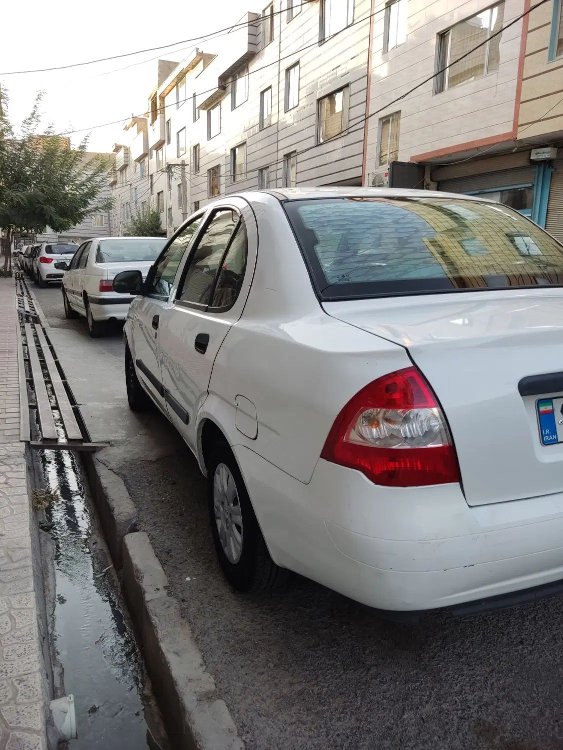 تیبا صندوق دار SX - 1394