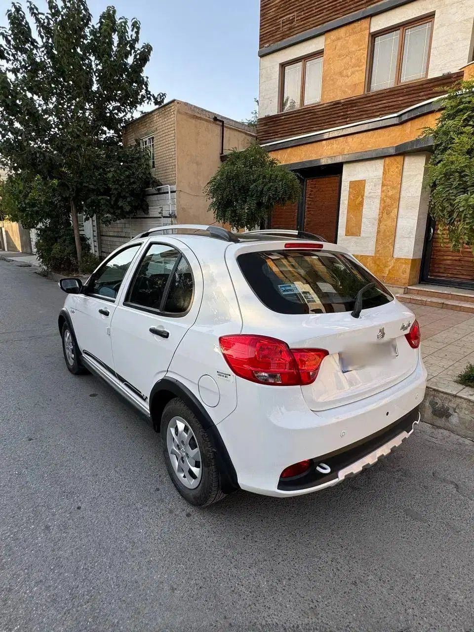کوییک R دنده‌ای - 1402