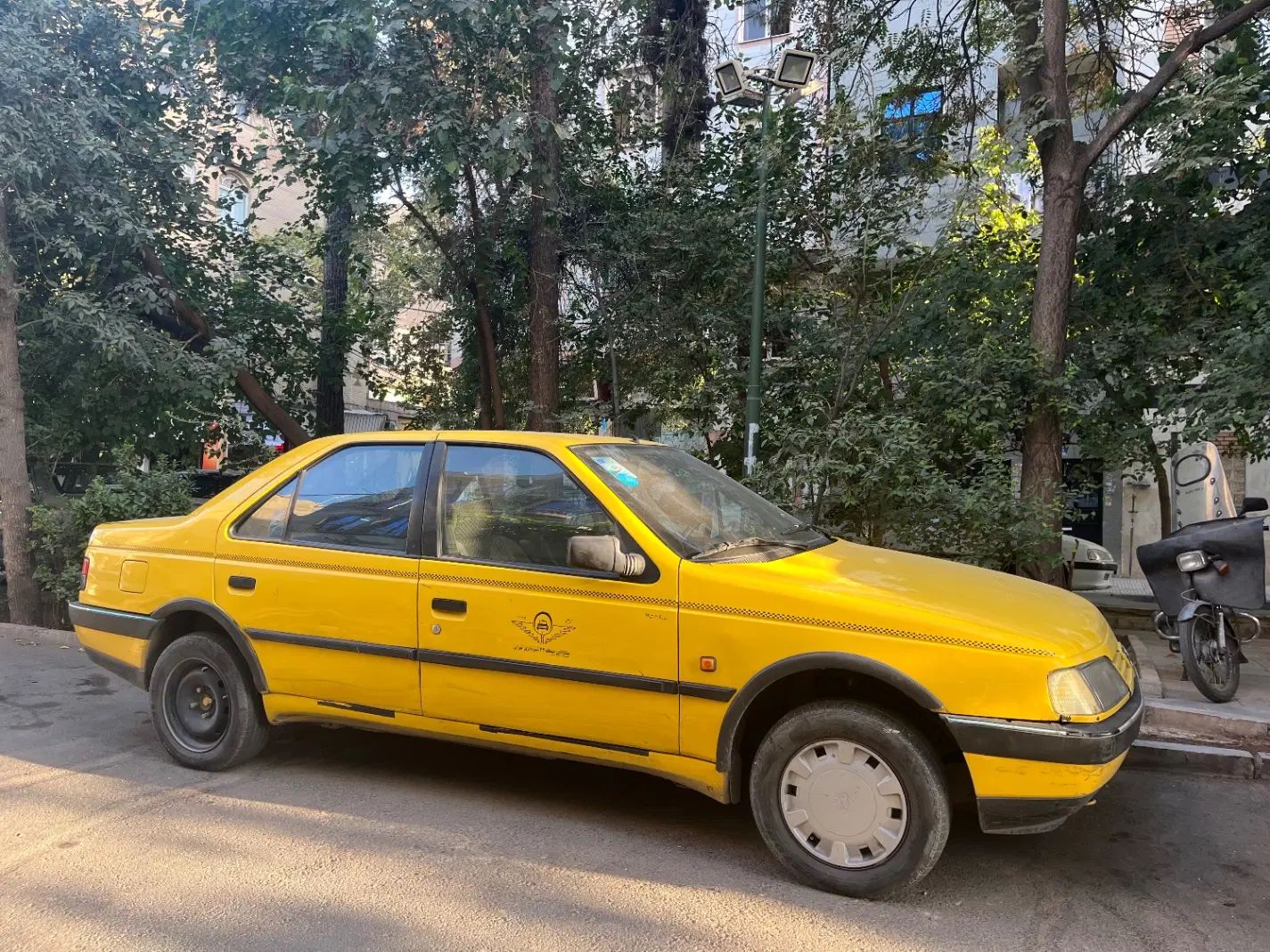 پژو 405 GLX - 1390