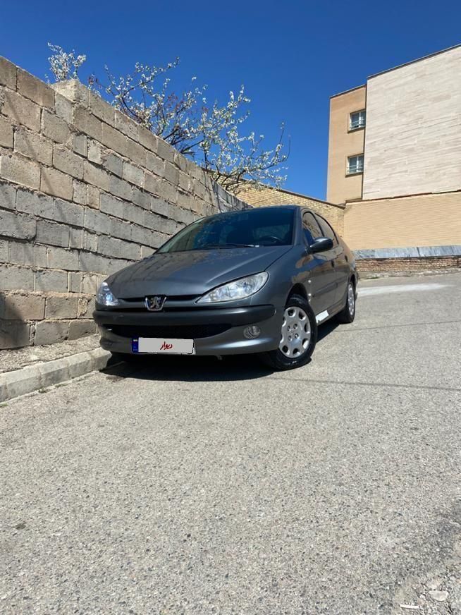 پژو ۲۰۶ صندوق دار v8 - 1396