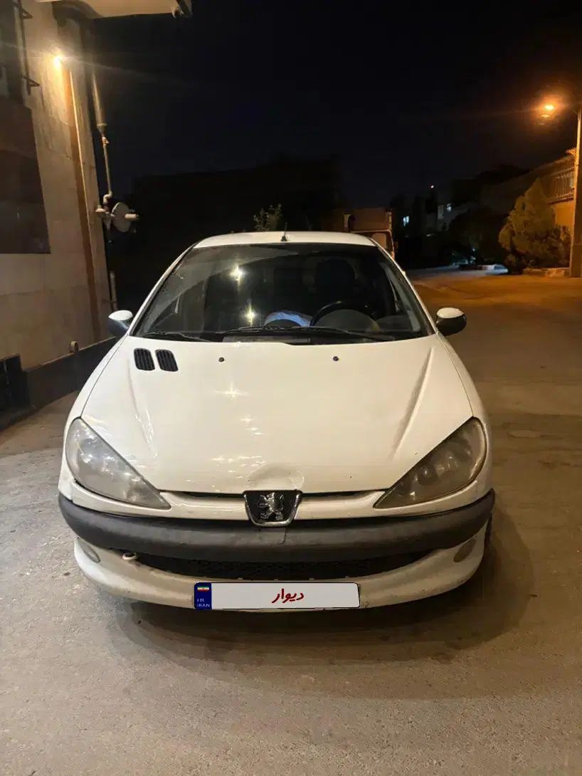 پژو ۲۰۶ صندوق دار v8 - 1396