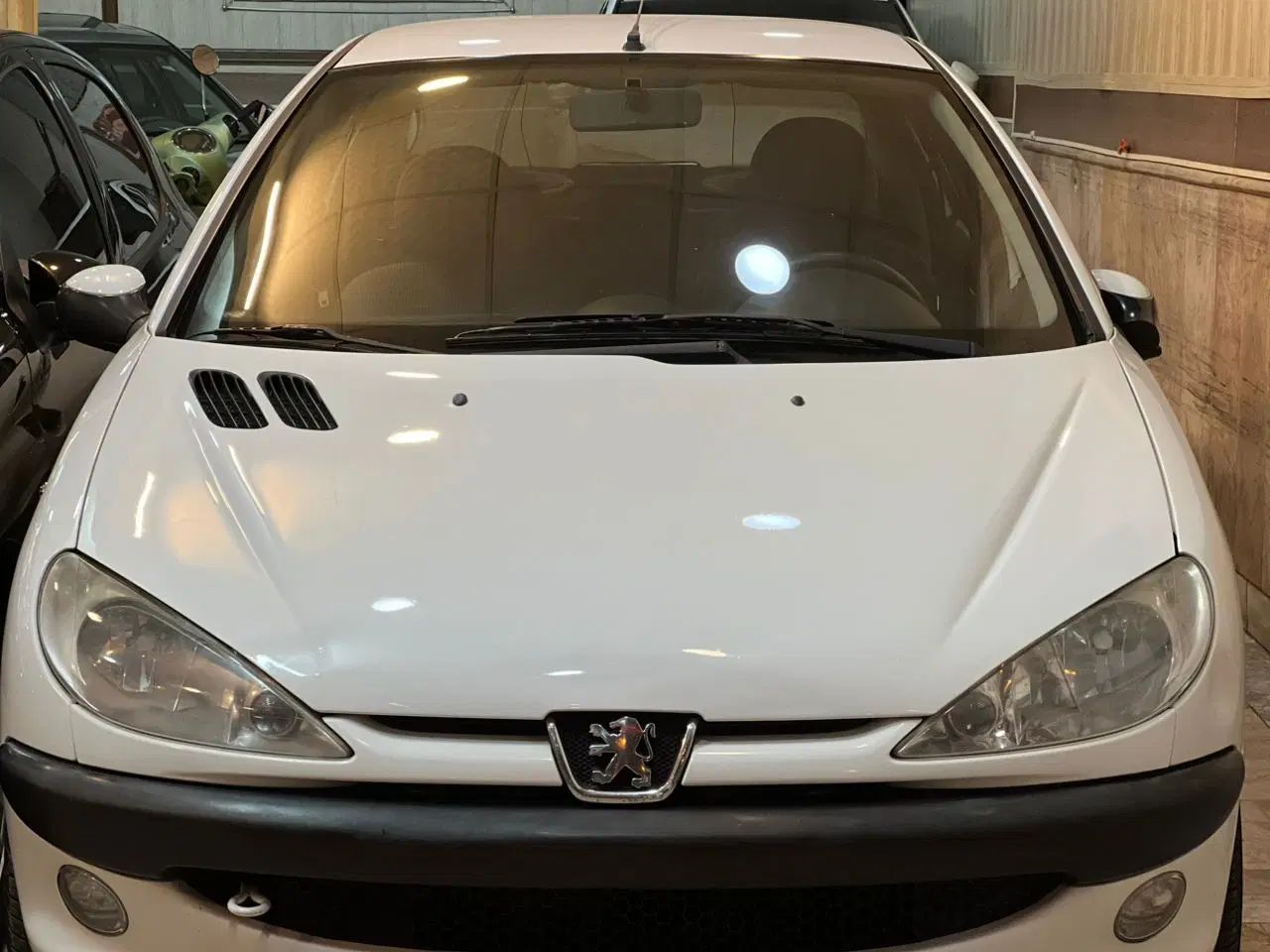 پژو ۲۰۶ صندوق دار v8 - 1396