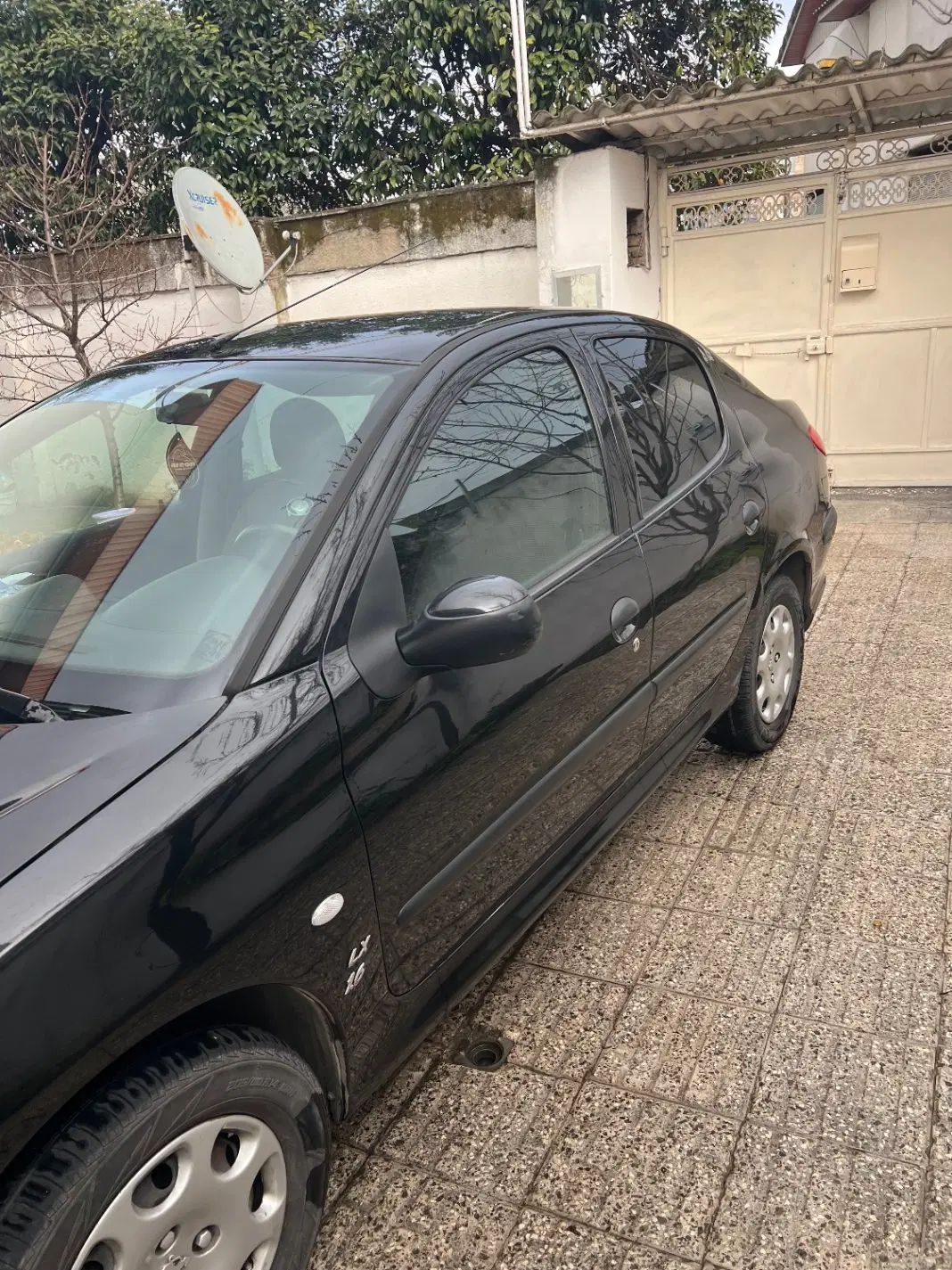 پژو ۲۰۶ صندوق دار v8 - 1395