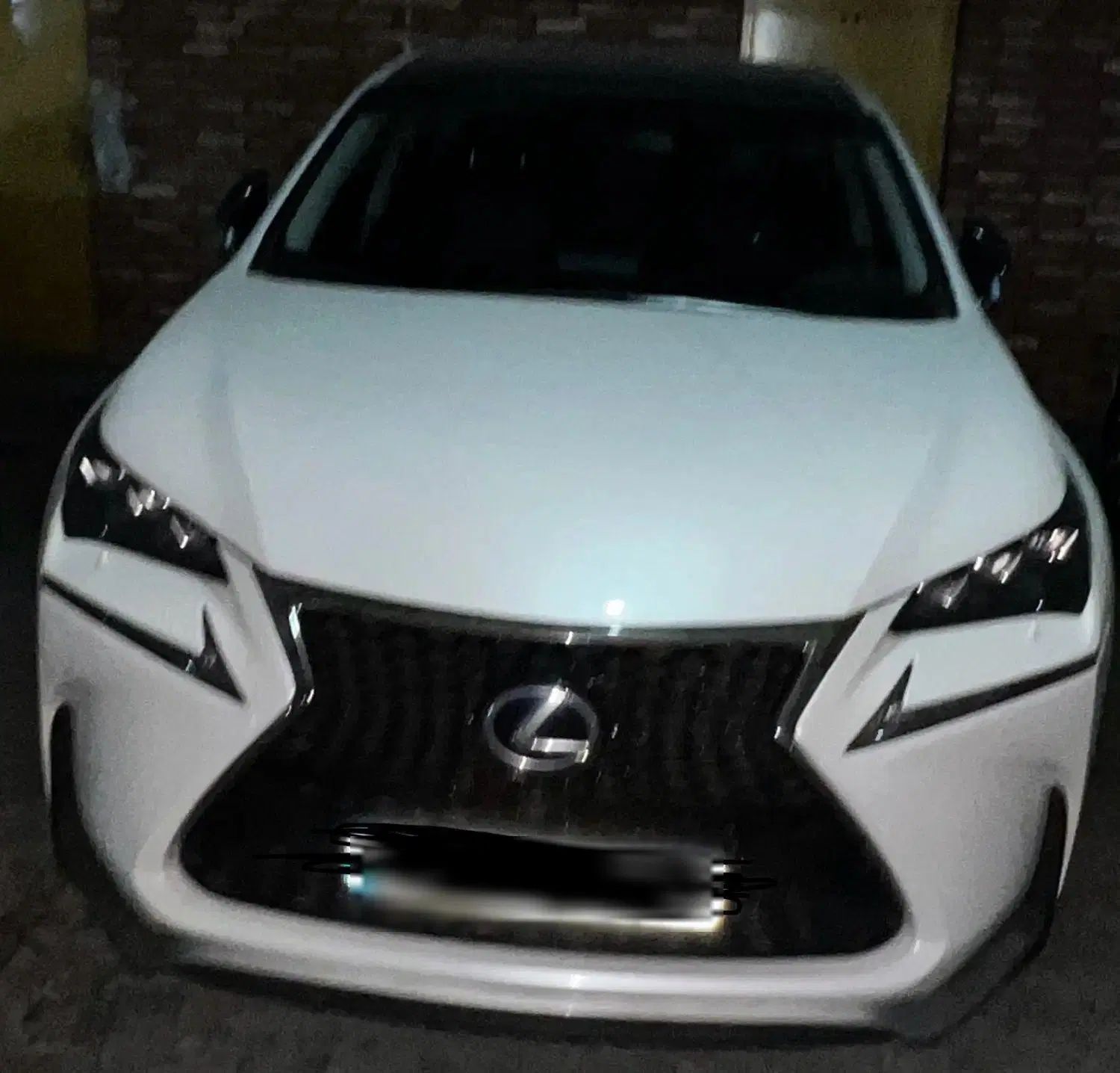 لکسوس NX هیبرید 300H - 2015