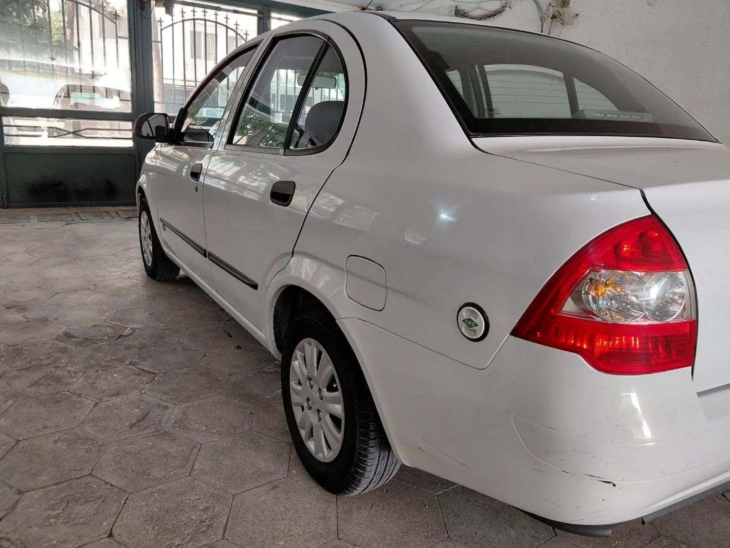 تیبا صندوق دار SX - 1397
