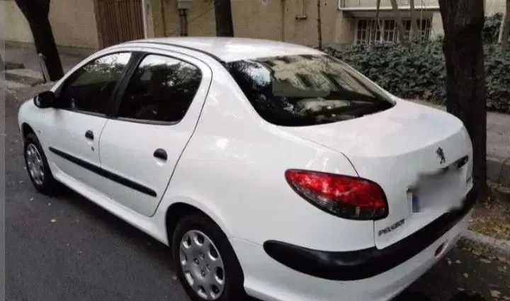 پژو ۲۰۶ صندوق دار v8 - 1390