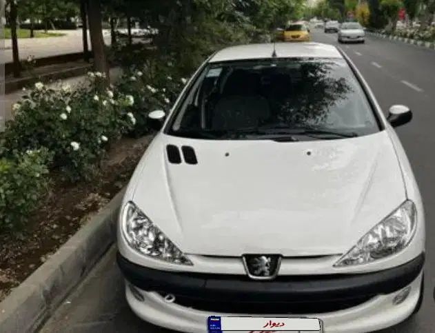 پژو ۲۰۶ صندوق دار v8 - 1390