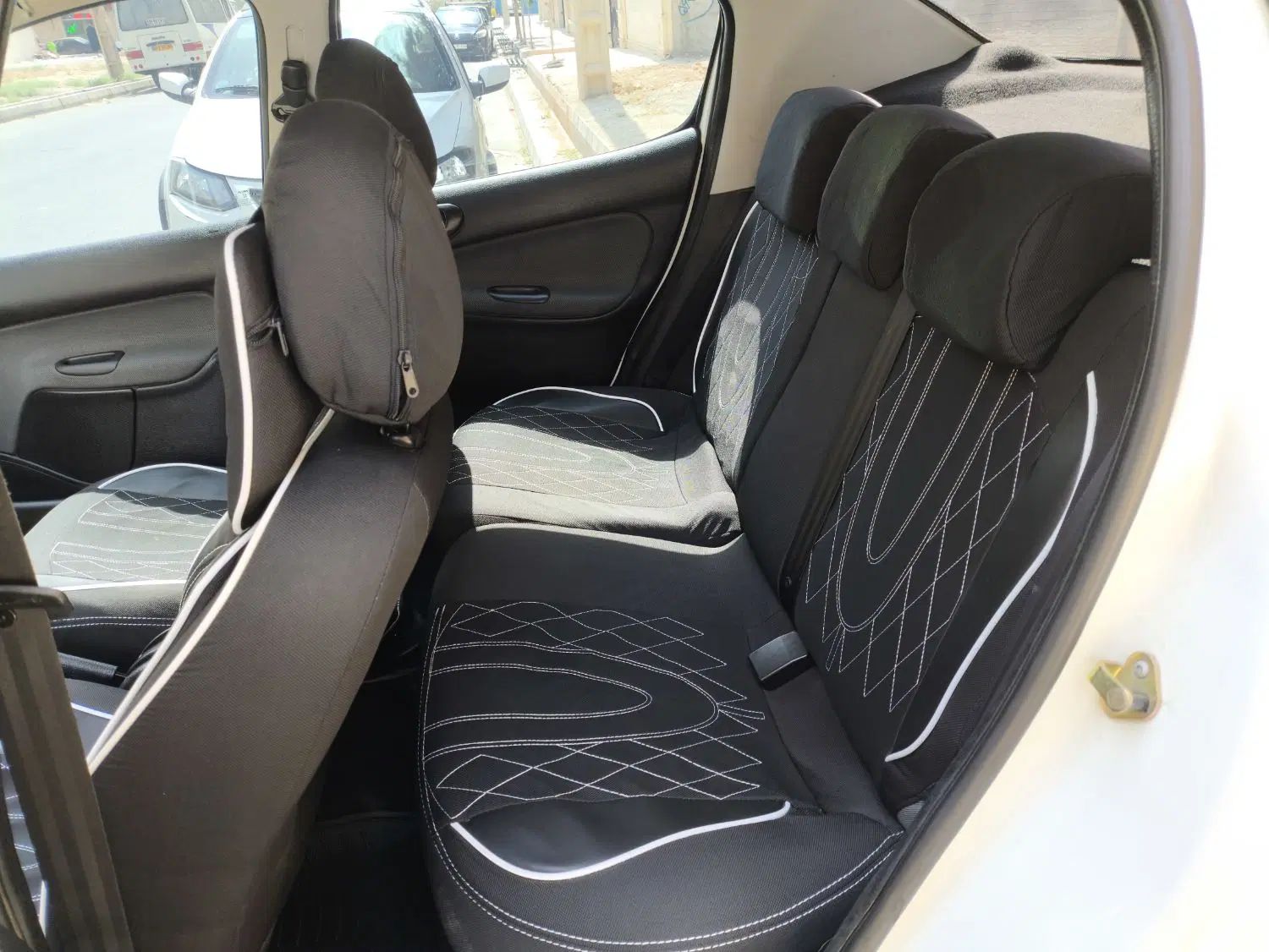 پژو ۲۰۶ صندوق دار v8 - 1394