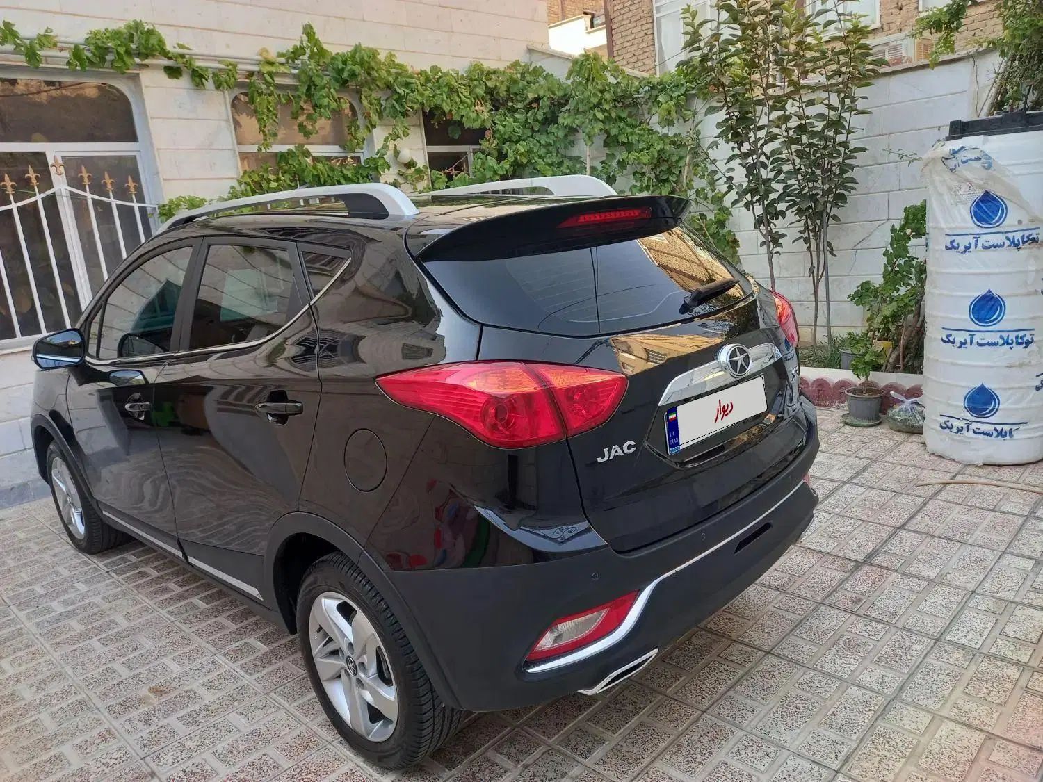 جک S3 اتوماتیک - 1402