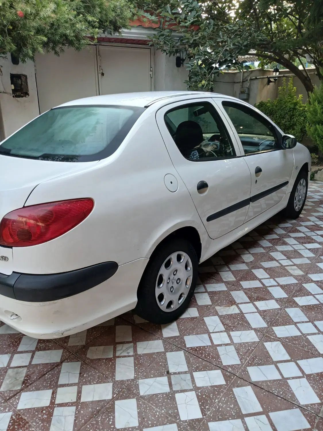 پژو ۲۰۶ صندوق دار v8 - 1386