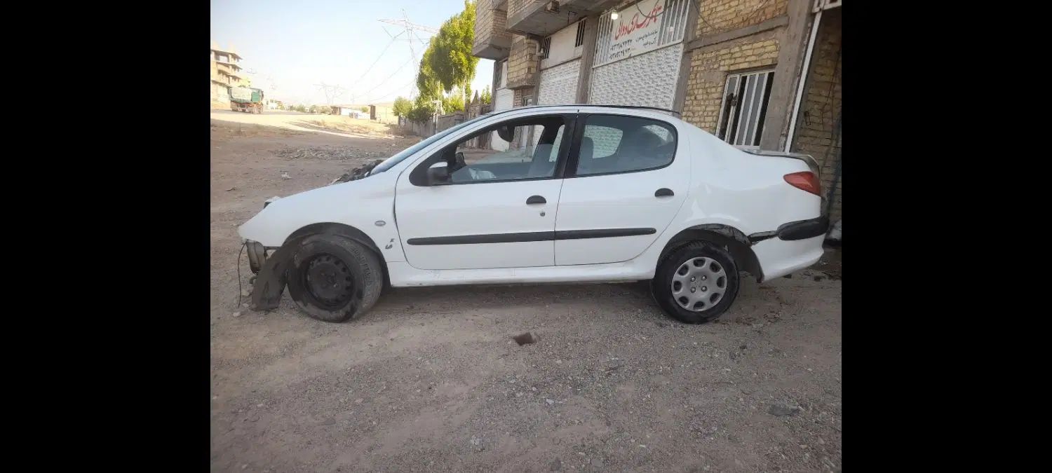 پژو ۲۰۶ صندوق دار v8 - 1390