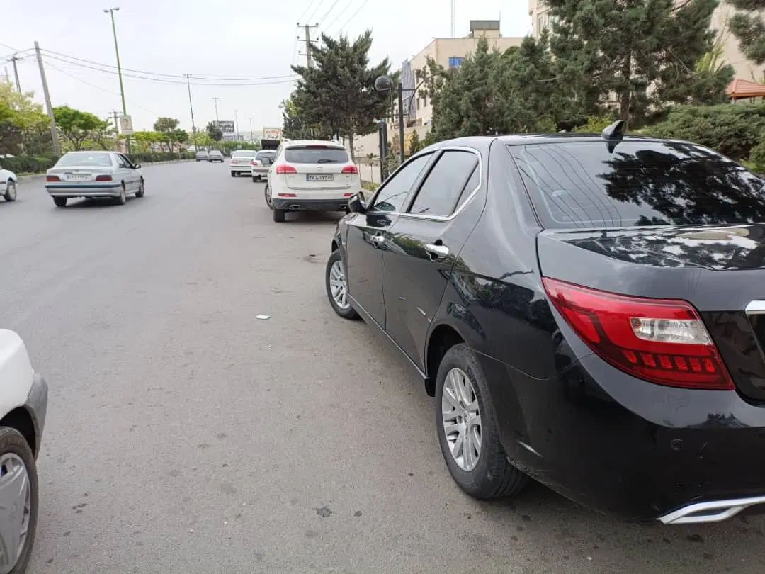 دنا پلاس ۵ دنده EF7 - 1400