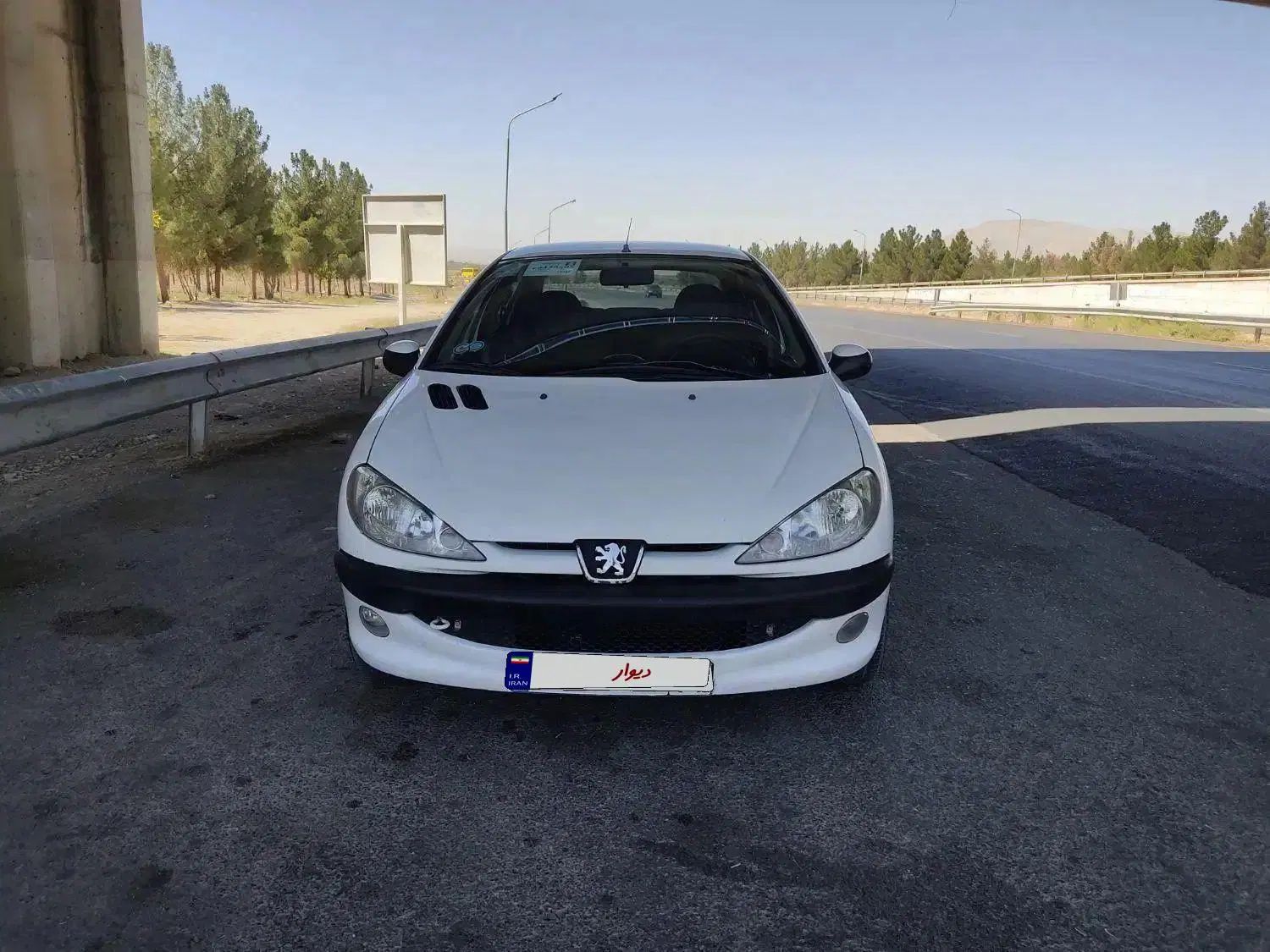 پژو ۲۰۶ صندوق دار v8 - 1396