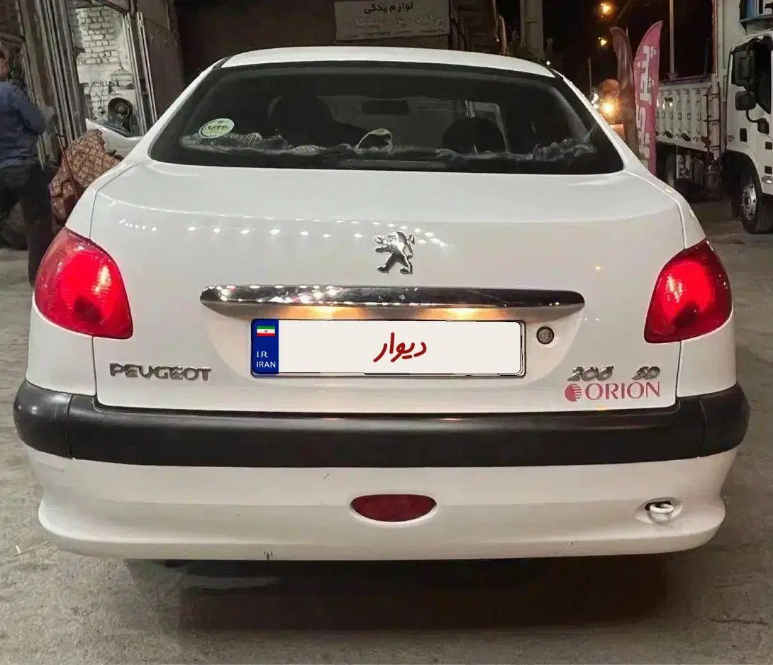 پژو ۲۰۶ صندوق دار v8 - 1398