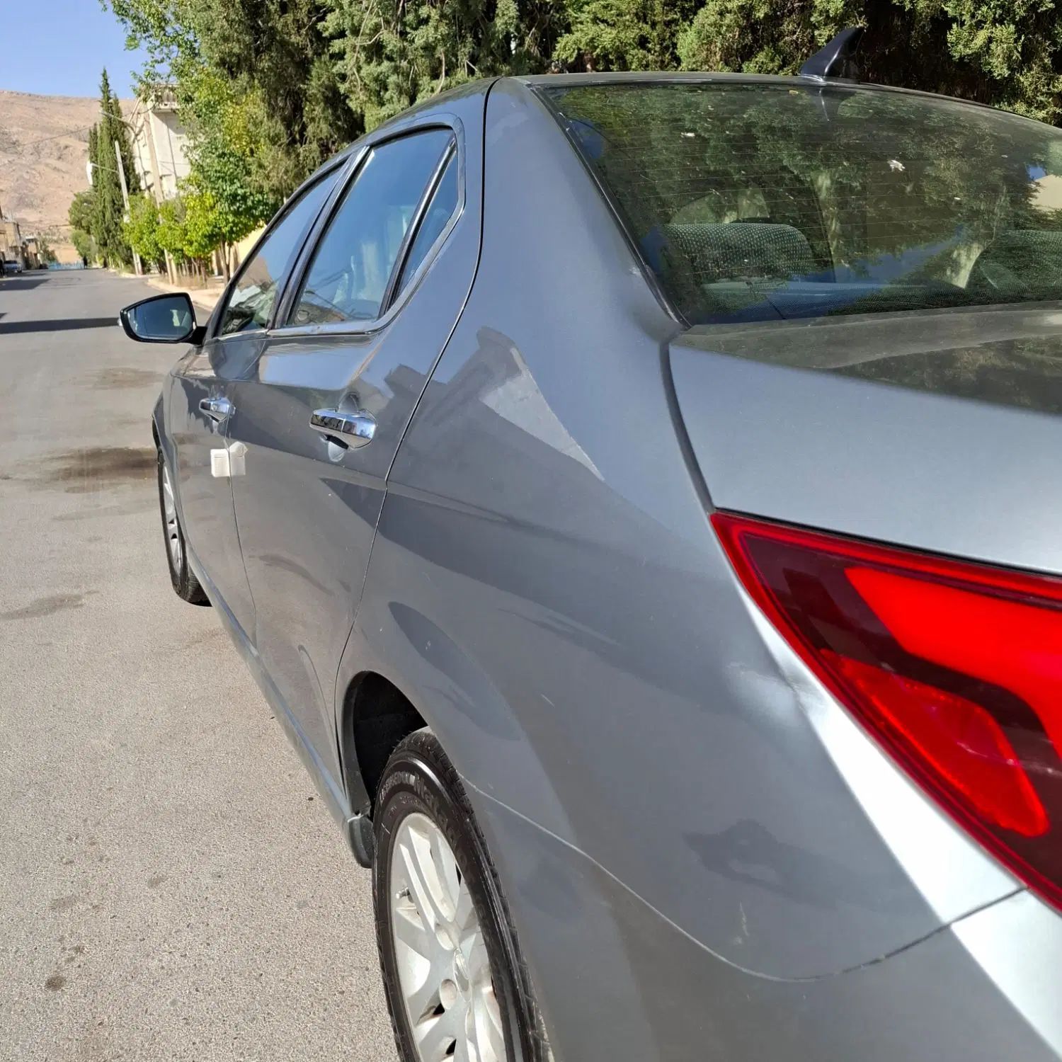دنا پلاس تیپ ۲ سانروف ۴ ایربگ - 1396