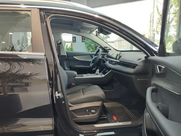 فونیکس تیگو 7 پرو مکس ۱.۶ لیتر توربو AWD - 1404