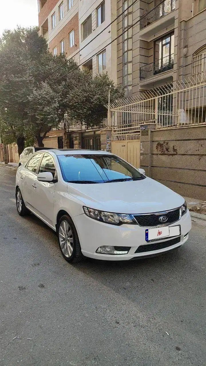 کیا سراتو 2.0 لیتر اتوماتیک GT لاین - 2013