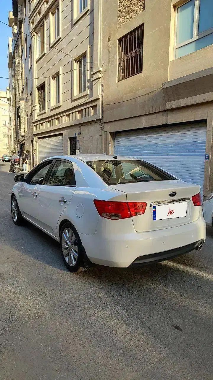 کیا سراتو 2.0 لیتر اتوماتیک GT لاین - 2013
