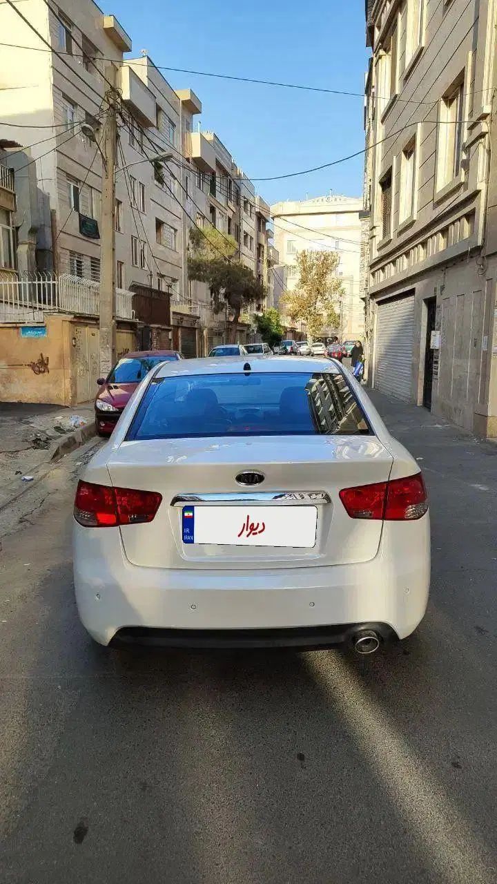 کیا سراتو 2.0 لیتر اتوماتیک GT لاین - 2013