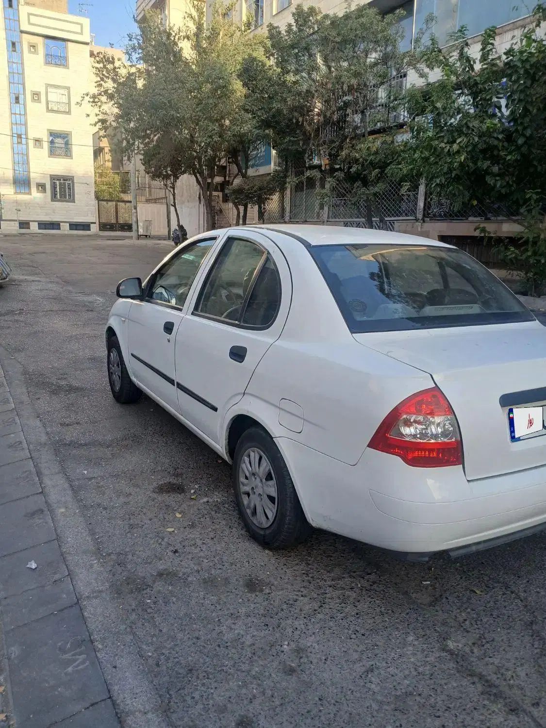 تیبا صندوق دار SX - 1400
