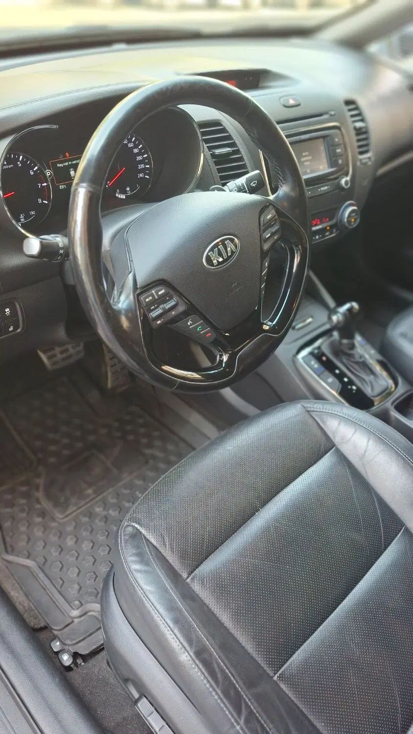 کیا سراتو 2.0 لیتر اتوماتیک GT لاین - 2017