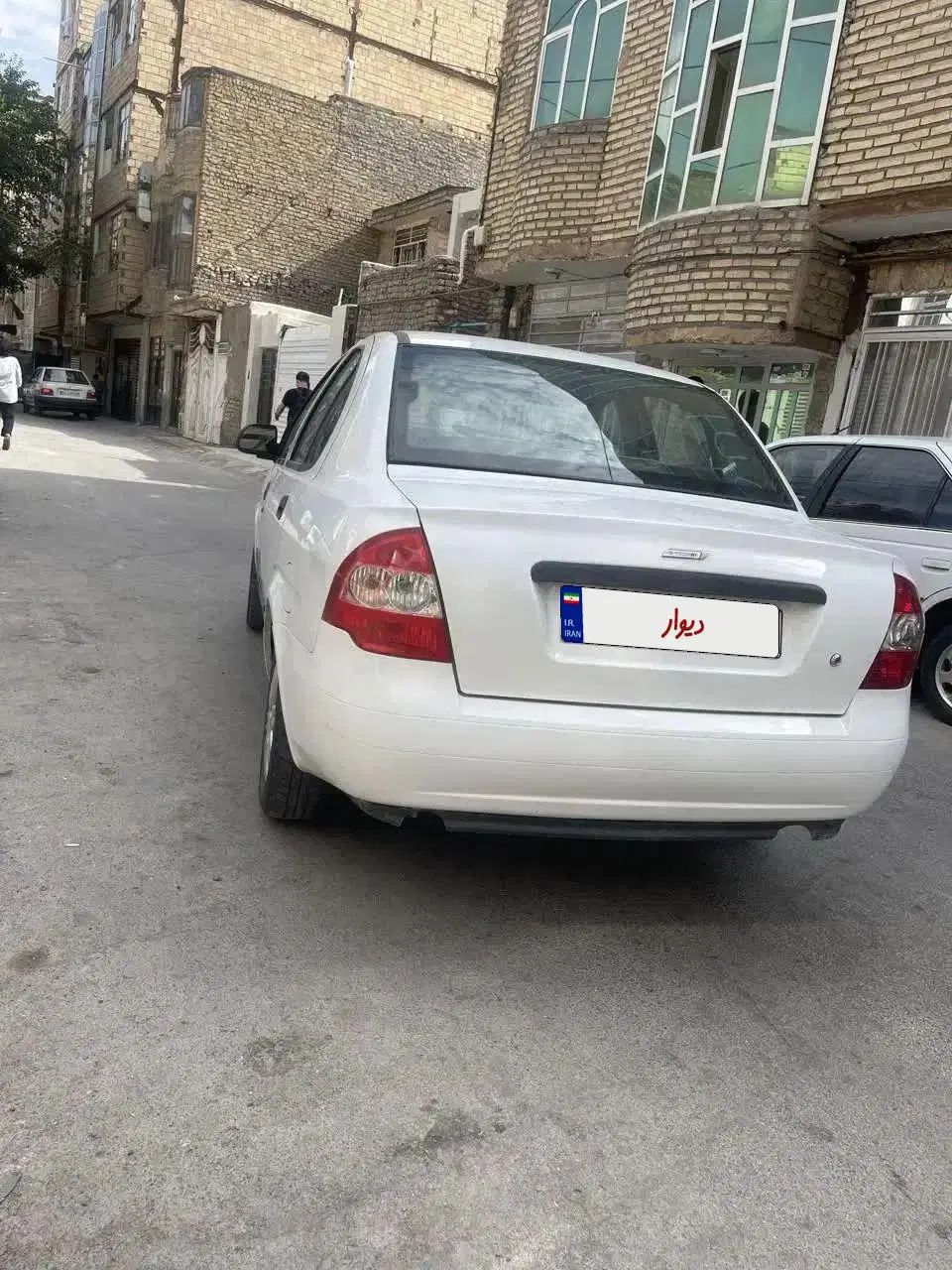 تیبا صندوق دار SX - 1400