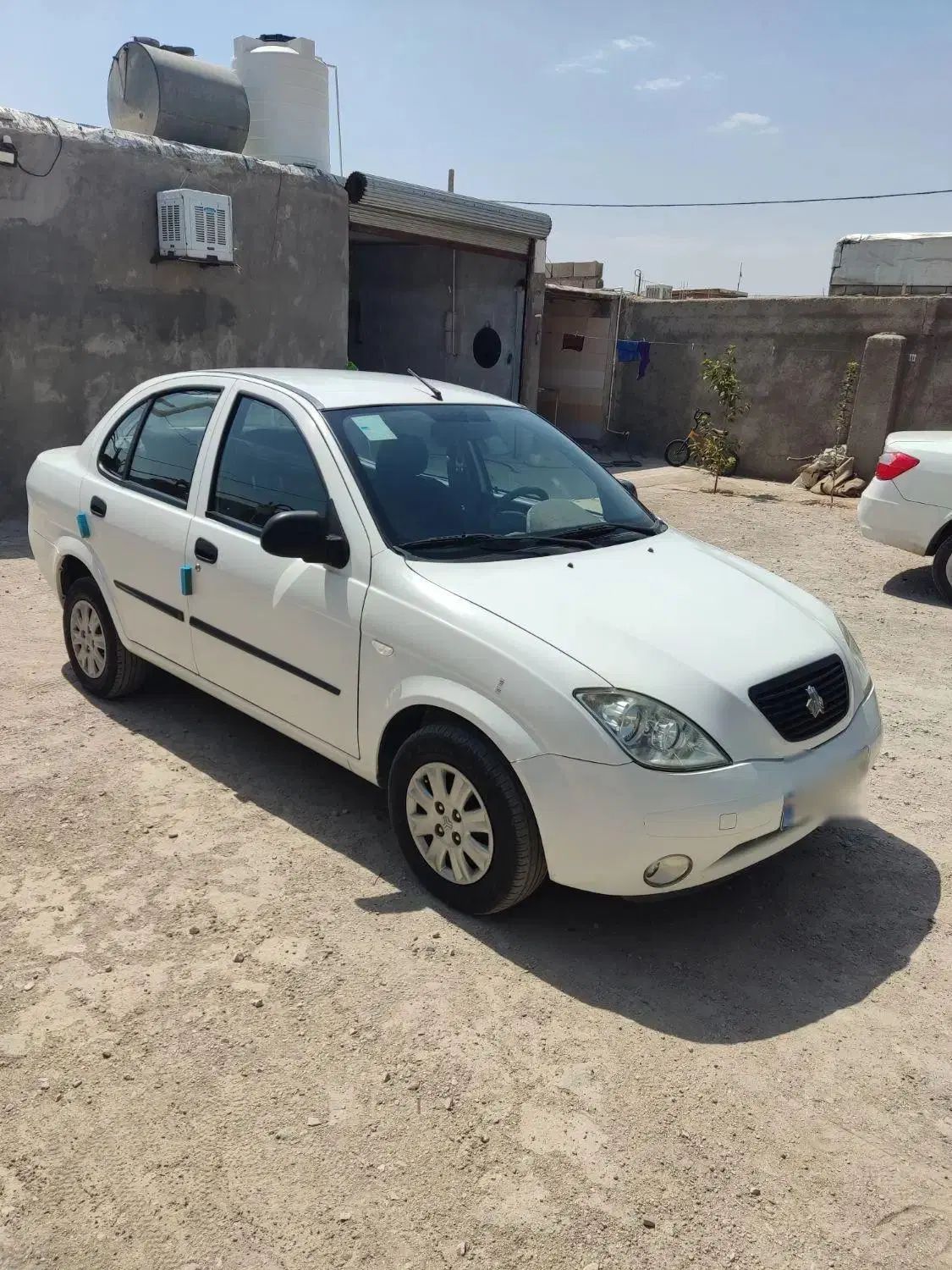 تیبا صندوق دار SX - 1400