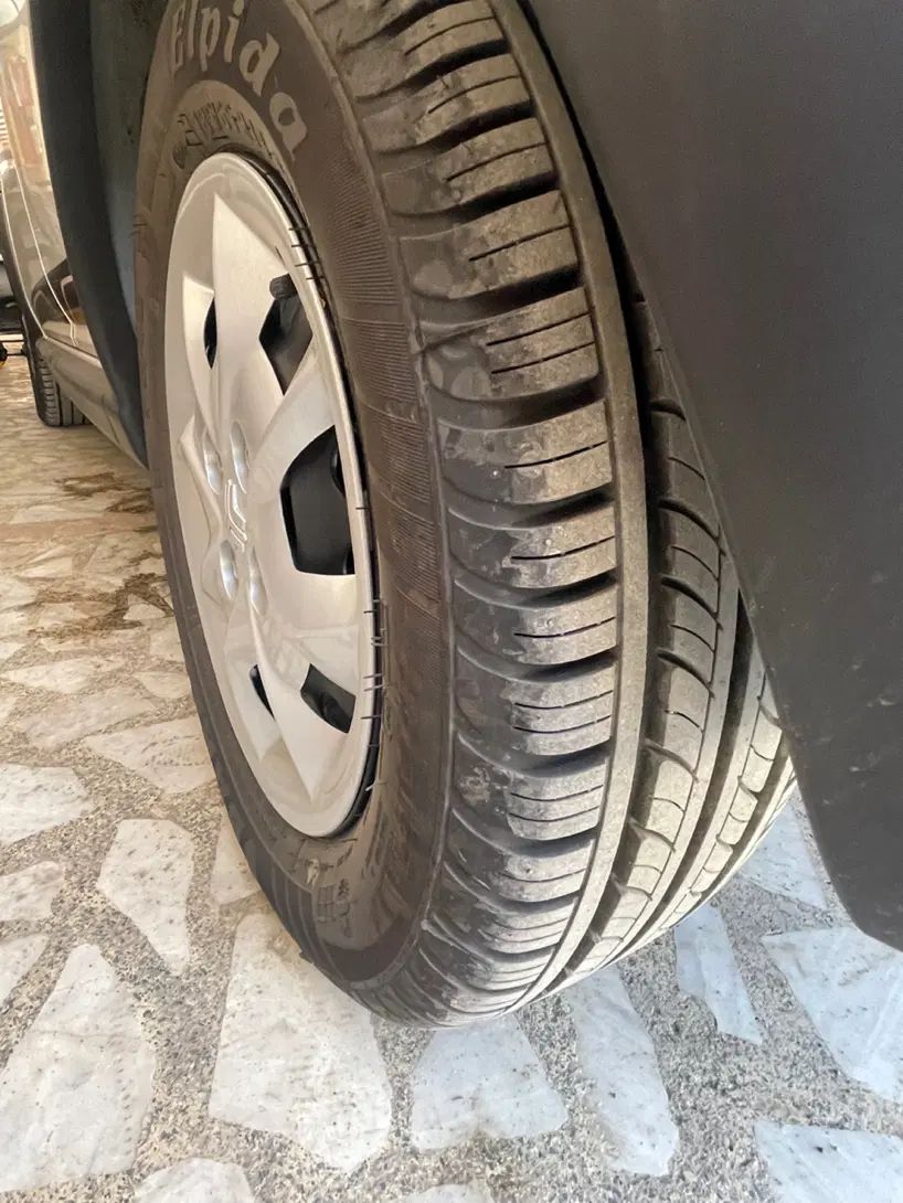 کوییک R دنده‌ای - 1403