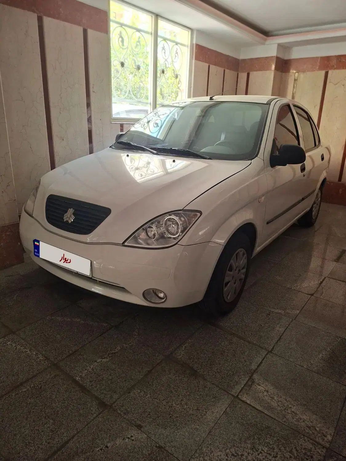 تیبا صندوق دار SX - 1401