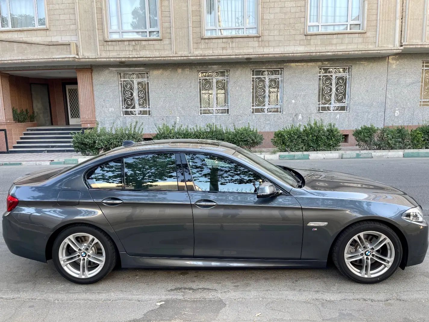 ب ام و سری 5 520i - 2016