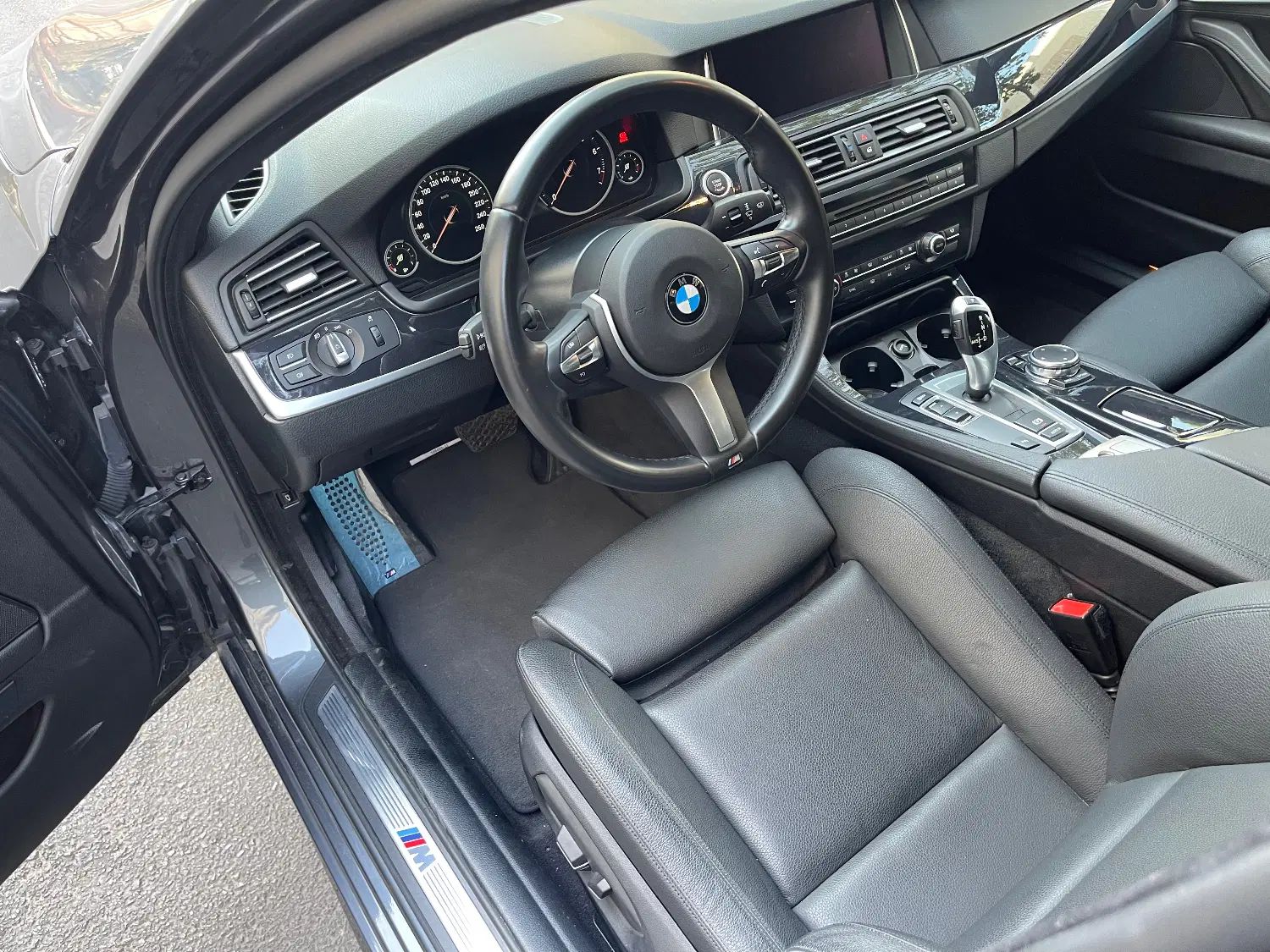 ب ام و سری 5 520i - 2016